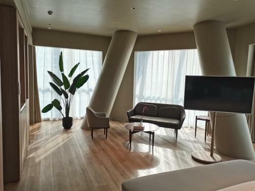 Zhengzhou Crossing Hotel