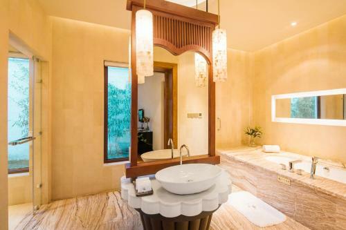 Hotel Dali Butterfly Resort