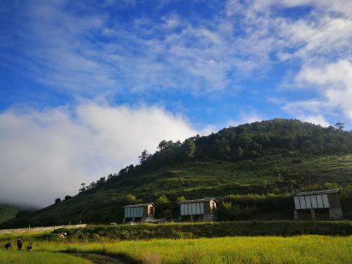 Shangri-la Dala Pasture Hotel