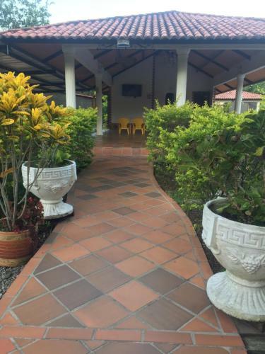 Hotel Caba�as Dazanova