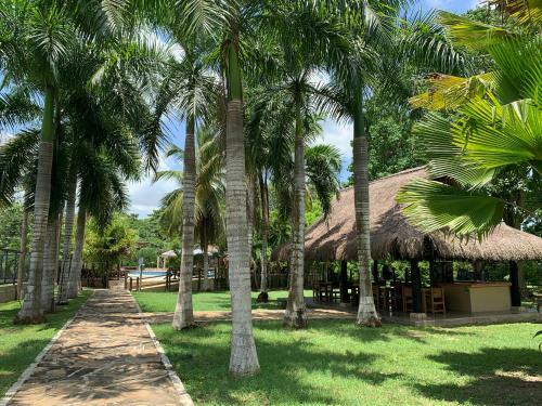 Hotel Regatta Campestre