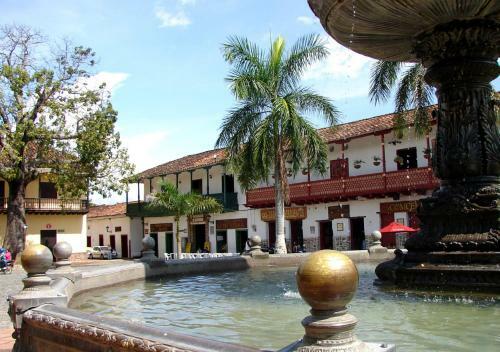 Casa Vacacional Con Piscina Privada En Santa Fe de Antioquia