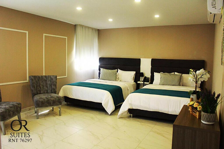 Hotel Or Suites