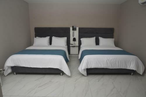 Or Hotel 94