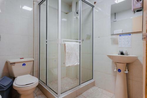 Albergue Hostal R10