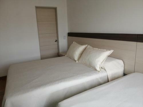 Albergue Hotel Suites Royal