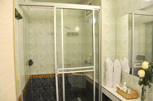 Albergue Hotel Suites Royal