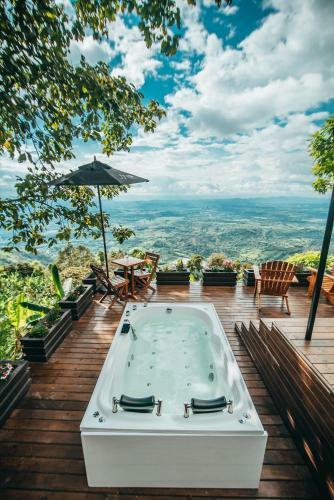 La Cima Eco Hotel
