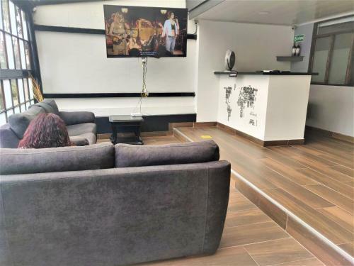 Hotel Kristal Ferial