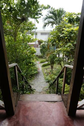 Hostal Dive And Green Capurgana