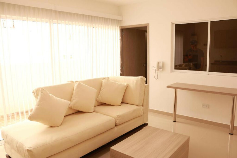 Hotel Aparta Suites La Flora