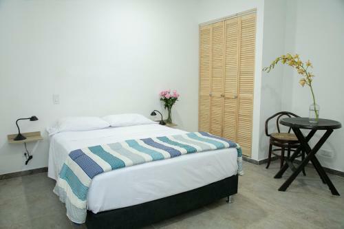 50n15 B&B