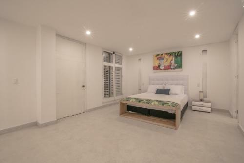13 Bedroom Mansion In The Old City