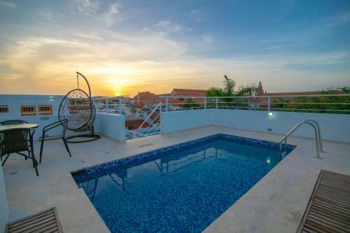 13 Bedroom Mansion In The Old City