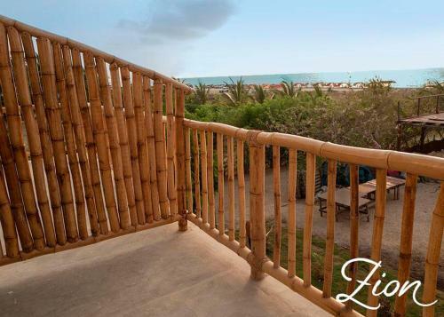 Albergue Zion Beach House