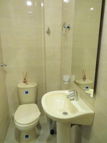 Hostal San Jacinto Hostel
