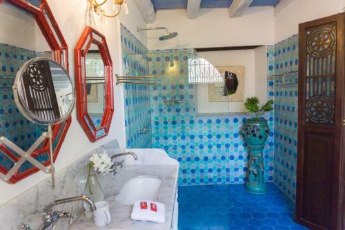 Charming 4br House W/pool In Downtown Near Beaches & Churches