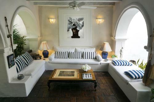 Charming 4br House W/pool In Downtown Near Beaches & Churches