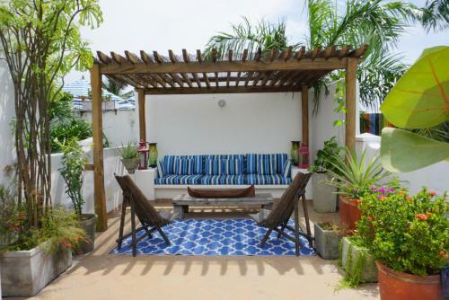 Charming 4br House W/pool In Downtown Near Beaches & Churches