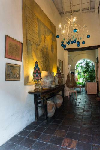 Charming 4br House W/pool In Downtown Near Beaches & Churches
