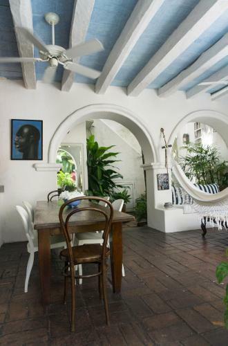 Charming 4br House W/pool In Downtown Near Beaches & Churches