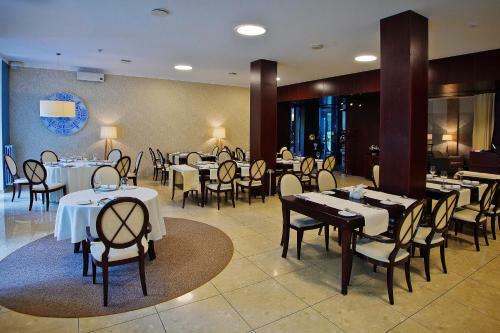 Russ Hotel