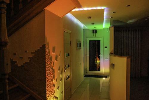 Hostal Guest House "from Home To Home"