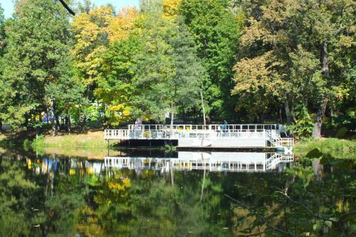 Vozdvizhenskoe Park Hotel