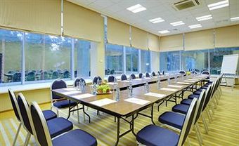Repino Cronwell Park Hotel