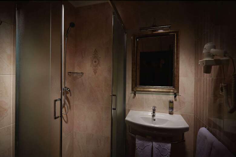 Kroshka Enot Hotel