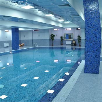 Hotel Avshar Club