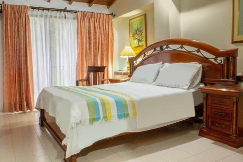 Hotel M�shoteles El Danubio