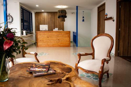 El Reloj Casa Hotel
