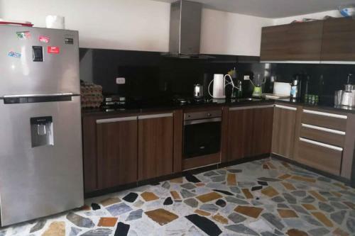 Cuarto Con Ba�o Privado Y Piscina