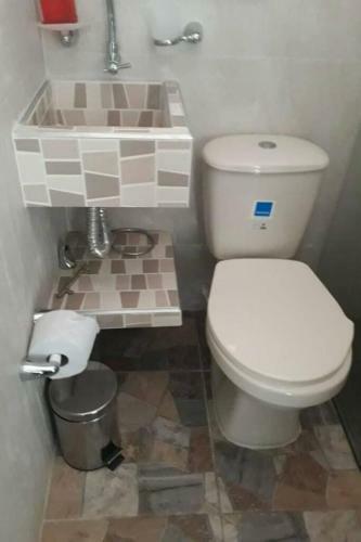 Cuarto Con Ba�o Privado Y Piscina