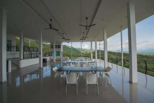 Hotel Campestre La Monta�a