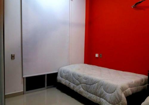 Casa Con Piscina Privada En Lagos Del Pe�on