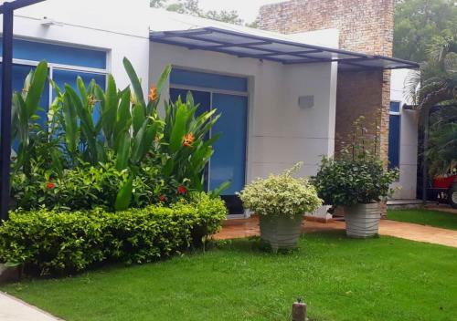 Casa Con Piscina Privada En Lagos Del Pe�on