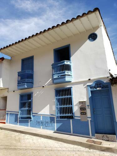 Apartamento Azulado Jeric�