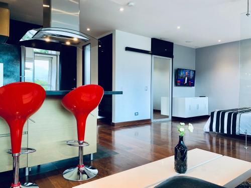 Apartamento Modern Studio - Pool, Gym - Near Everything.
