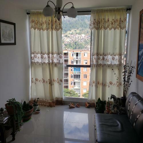 Apartamento Completo Amoblado