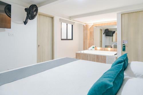 Hotel Ayenda Urbano 70