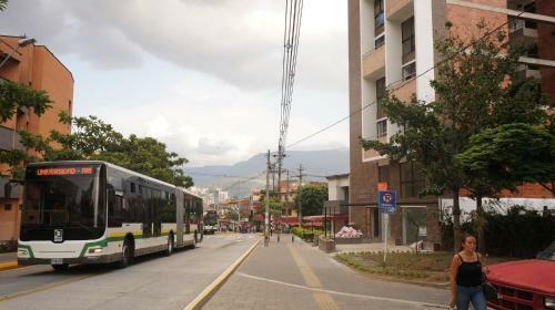Lodge Apartaestudio Loft Comodo Belen, Frente Metroplus