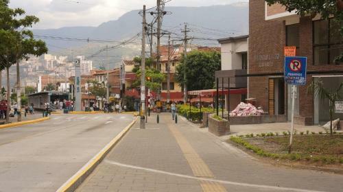 Lodge Apartaestudio Loft Comodo Belen, Frente Metroplus