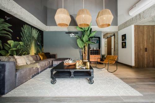 Cozy Apartment In Lleras Park Spring
