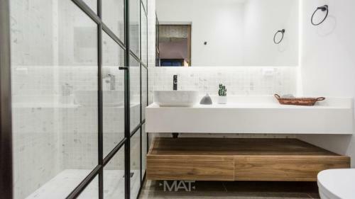 Cozy Apartment In Lleras Park Spring