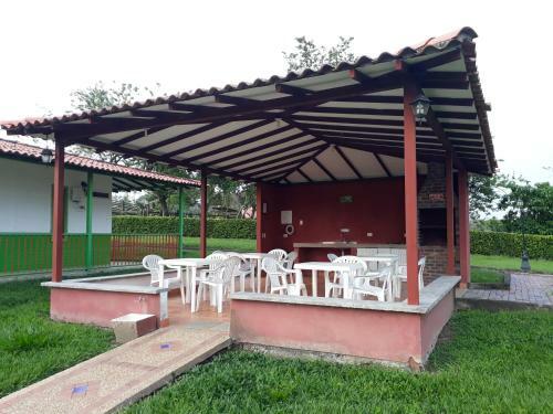 Hostal Rural Accommodation Los Cerezos
