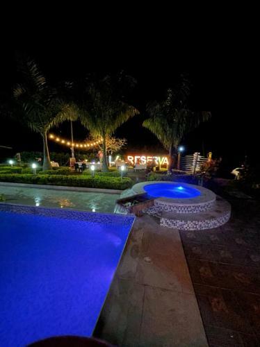 Hotel La Reserva Caba�as