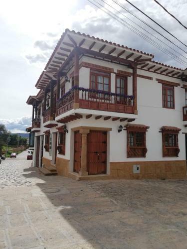 Aparta Suites Cemandy