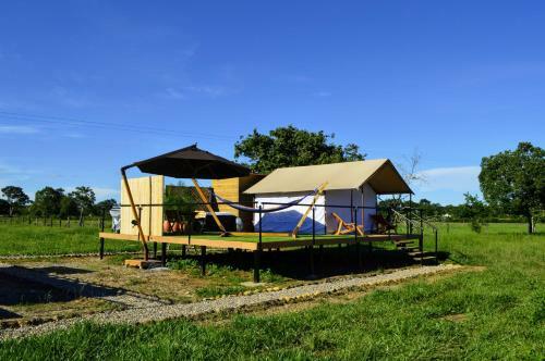 Utopia Glamping